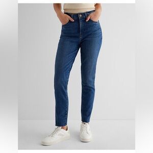 Express High Waisted Dark Wash Raw Hem '90s Skinny Jeans NEW size 6 long